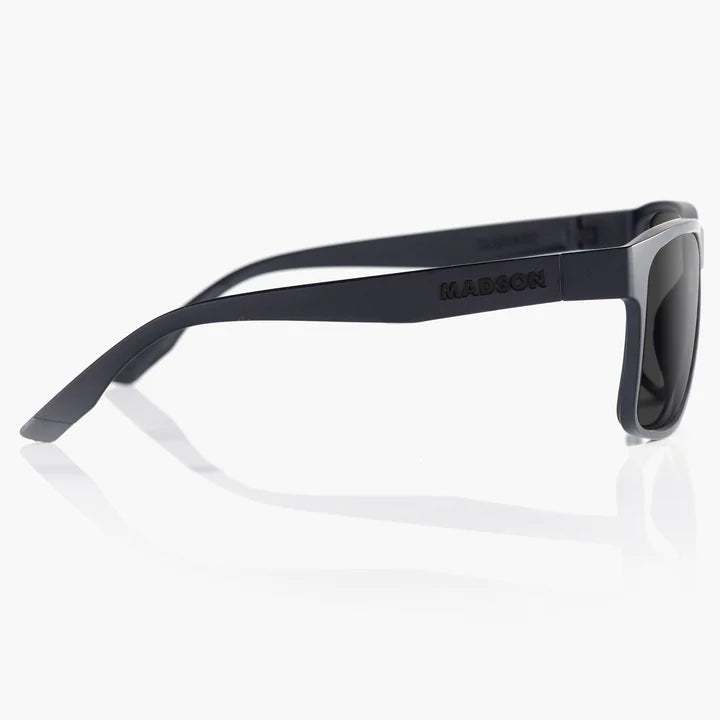 MS010 MADSON PIVOT XL 47-XL-9902 57 BLACK ON BLACK / GREY POLARIZED